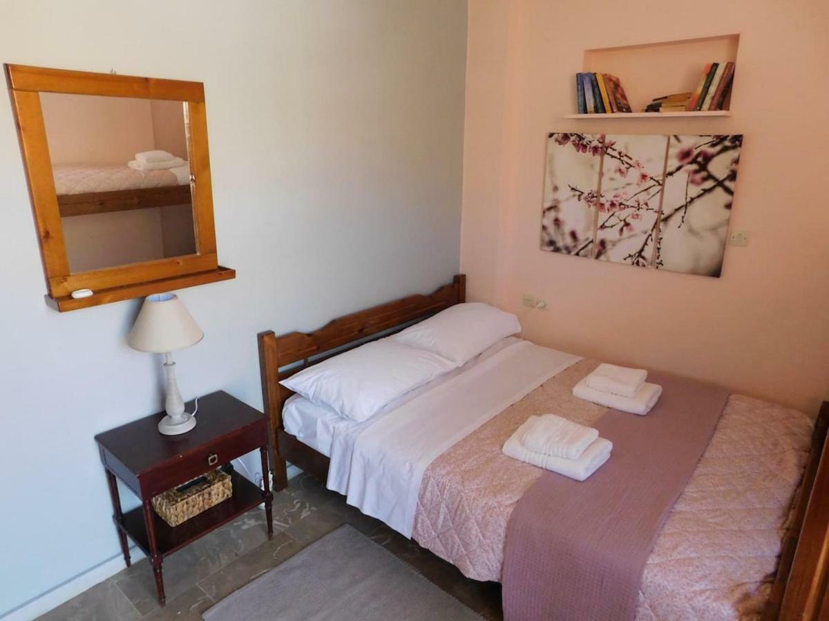 A Bright Home Away From Home Parálion Ástros 외부 사진